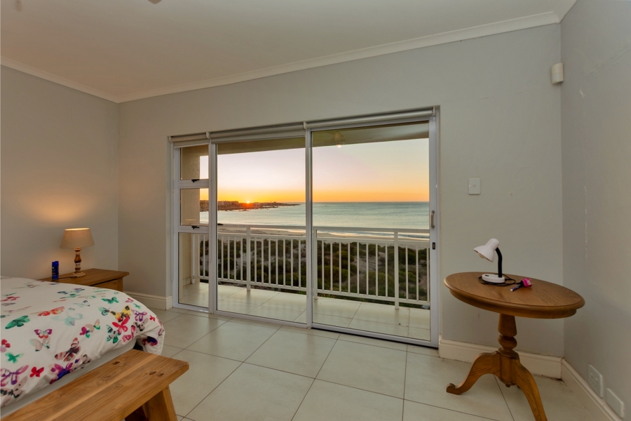 4 Bedroom Property for Sale in Britannia Bay Western Cape